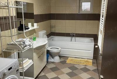 Apartament cu 3 camere în Central - 2