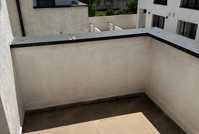 Casă cu 6 camere cu Teren 100 Mp în Roșu - 27