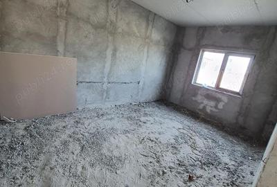 Casă cu 7 camere cu Teren 300 Mp în Cumpăna - 3