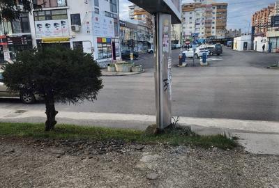 Spațiu comercial, de 75 mp, în Central