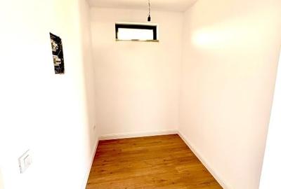 Apartament cu 3 camere semidecomandat, mobilat în Central - 2