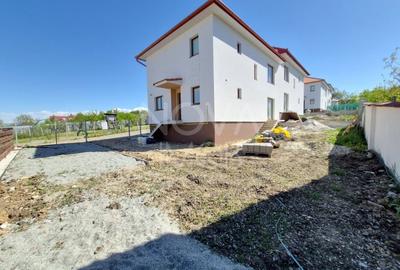 Duplex cu 4 camere cu Canalizare în Șura Mică - 5
