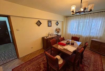 Apartament cu 3 camere decomandat în Central - 4