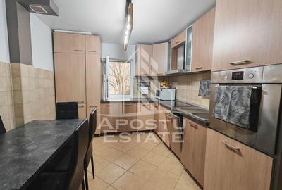 Apartament 4 camere, 2 bai, etajul 1, centrala proprie, zona Lipovei - 10
