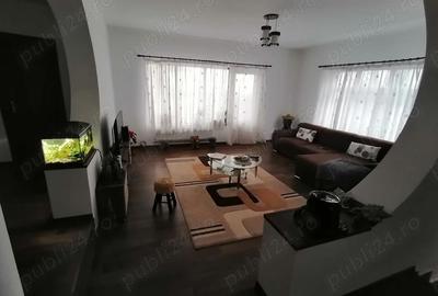 Casă cu Teren 1000 Mp în Bucium - 1