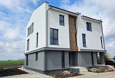 Duplex cu 5 camere cu Piscina în Odăi - 8