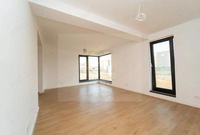 Casă cu 4 camere cu Teren 330 Mp în Sud