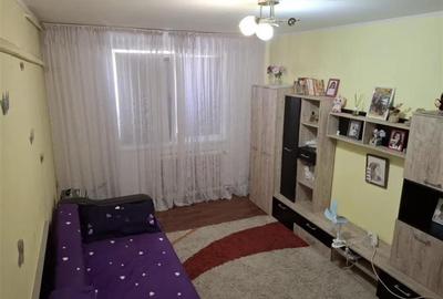 Vanzare Apartament 3 Camere Decomandat Aparatorii Patriei-Mariuca - 4