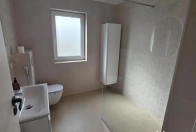 Casă cu 5 camere cu Canalizare în Central - 14