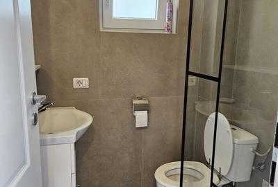 Casă cu 4 camere cu Teren 250 Mp în Ipotești - 2