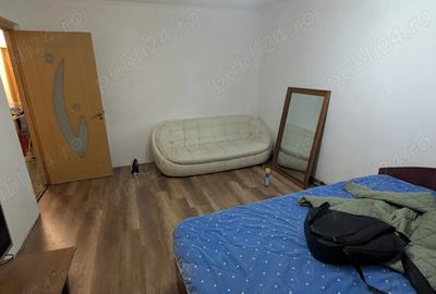 Primesc in gazda cuplu casatorit in apartament de 3 camere Primesc in gazda cuplu casatorit in apartament de 3 camere - 1