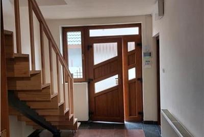 Casa mare pentru locuit sau birouri! De inchiriat sau de vanzare! - 3