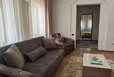 Casa 4 camere zona Centrala, pretabila pentru 2 familii 150m - 4