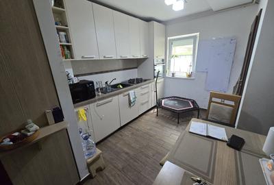 Apartament cu 2 camere semidecomandat, mobilat în Girocului - 1