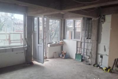 Casă cu 5 camere cu Teren 132 Mp în Central - 14