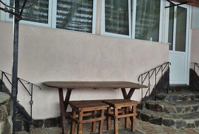 Casă cu Teren 540 Mp în Central - 2