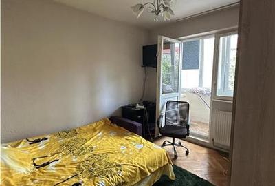 Apartament cu 3 camere nedecomandat, mobilat în Circumvalațiunii - 8