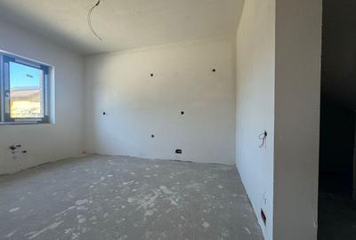Duplex cu 6 camere cu Canalizare în Florești - 21