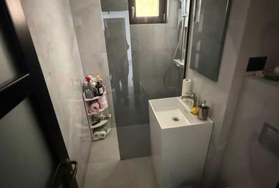 Spațiu comercial, de 58 mp, în Central - 5