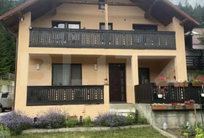 Casă cu 7 camere cu Teren 900 Mp în Central - 17