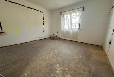 Casă individuală cu 3 camere cu Canalizare în Cugir - 3