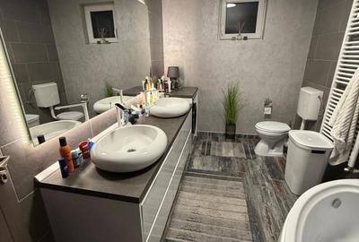 Casă cu 4 camere în Sângeorgiu de Mureș - 1