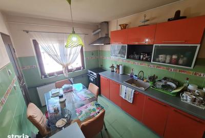Apartament cu 5 camere decomandat în Micălaca - 7