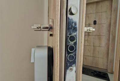 Apartament cu 3 camere decomandat, mobilat în Peninsula - 8