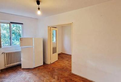 Apartament cu 2 camere nedecomandat în Central
