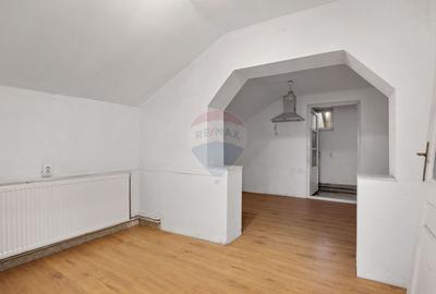 Casa si teren 2173 mp de vanzare in Tipar , la 12km de Chisineu Cris - 11