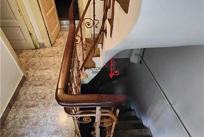 Casă individuală cu 7 camere cu Canalizare în Central - 20