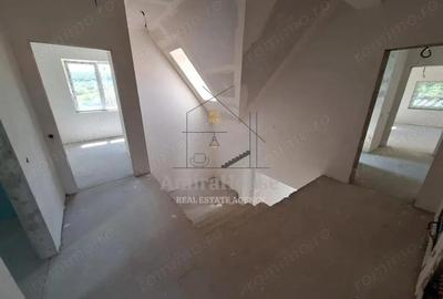 Casă cu 7 camere cu Teren 513 Mp în Gheorghieni - 12