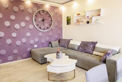 Apartament cu 3 camere decomandat, mobilat în Tomis Nord