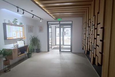 Apartament cu 2 camere decomandat, mobilat în Prelungirea Ghencea