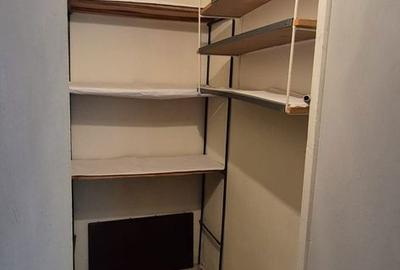 Apartament cu 3 camere decomandat în Republicii