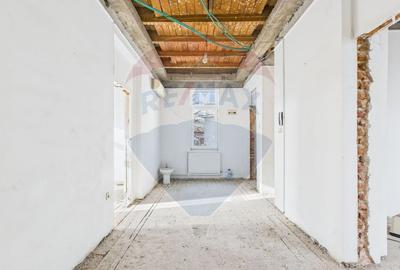 Casă cu 5 camere cu Teren 263 Mp în Obor - 15