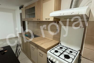 Garsoniera Sos. Colentina 70,vizavi de scoala 39,la 3 min. Mc Donald's - 6