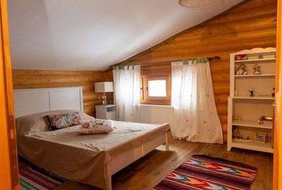 Casă cu 5 camere cu Teren 980 Mp în Central - 14