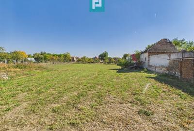 Casă la roșu cu 4 camere de vânzare Casă la roșu cu 4 camere de vânzare - 5