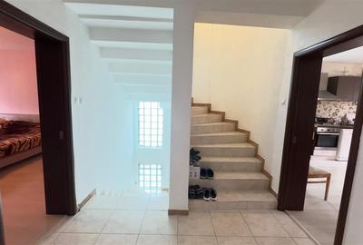 Vilă spațioasă de vanzare in Sanpetru zona Lempes Vilă spațioasă de vanzare in Sanpetru zona Lempes - 11