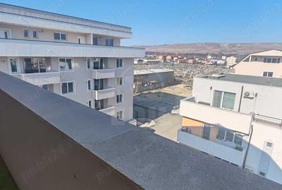 Apartament cu 3 camere semidecomandat în Florești - 2