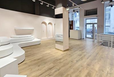 Spațiu comercial, de 140 mp, în P-ța Unirii - 2