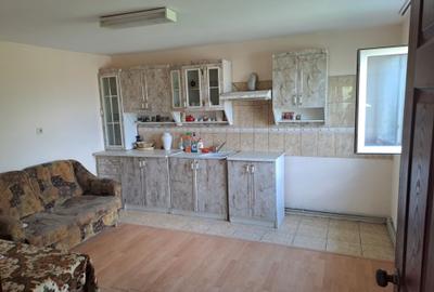 Casă cu 4 camere în Central - 8