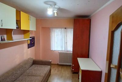 Apartament cu 3 camere în Central - 1