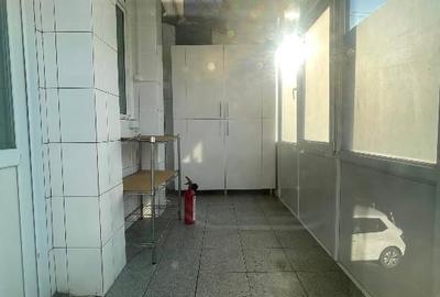 Spatiu comercial de inchiriat , parte de bloc, pozitie deosebita - 3