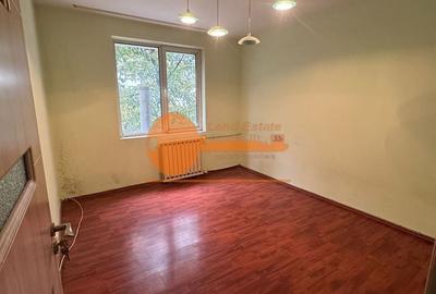 Apartament cu 3 camere decomandat în Crângași - 8