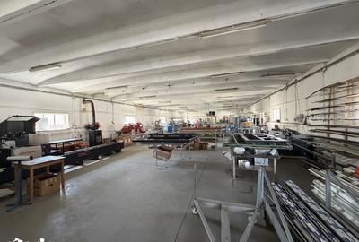 Spațiu comercial, de 657 mp, în Bucov - 2