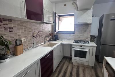 Apartament cu 2 camere semidecomandat, mobilat în Sebastian - 2