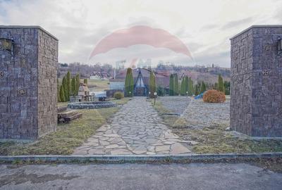Hotel/Pensiune, de 4,120.4799804688 mp, în Central - 8