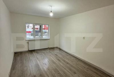 Apartament cu 4 camere decomandat în Central - 2